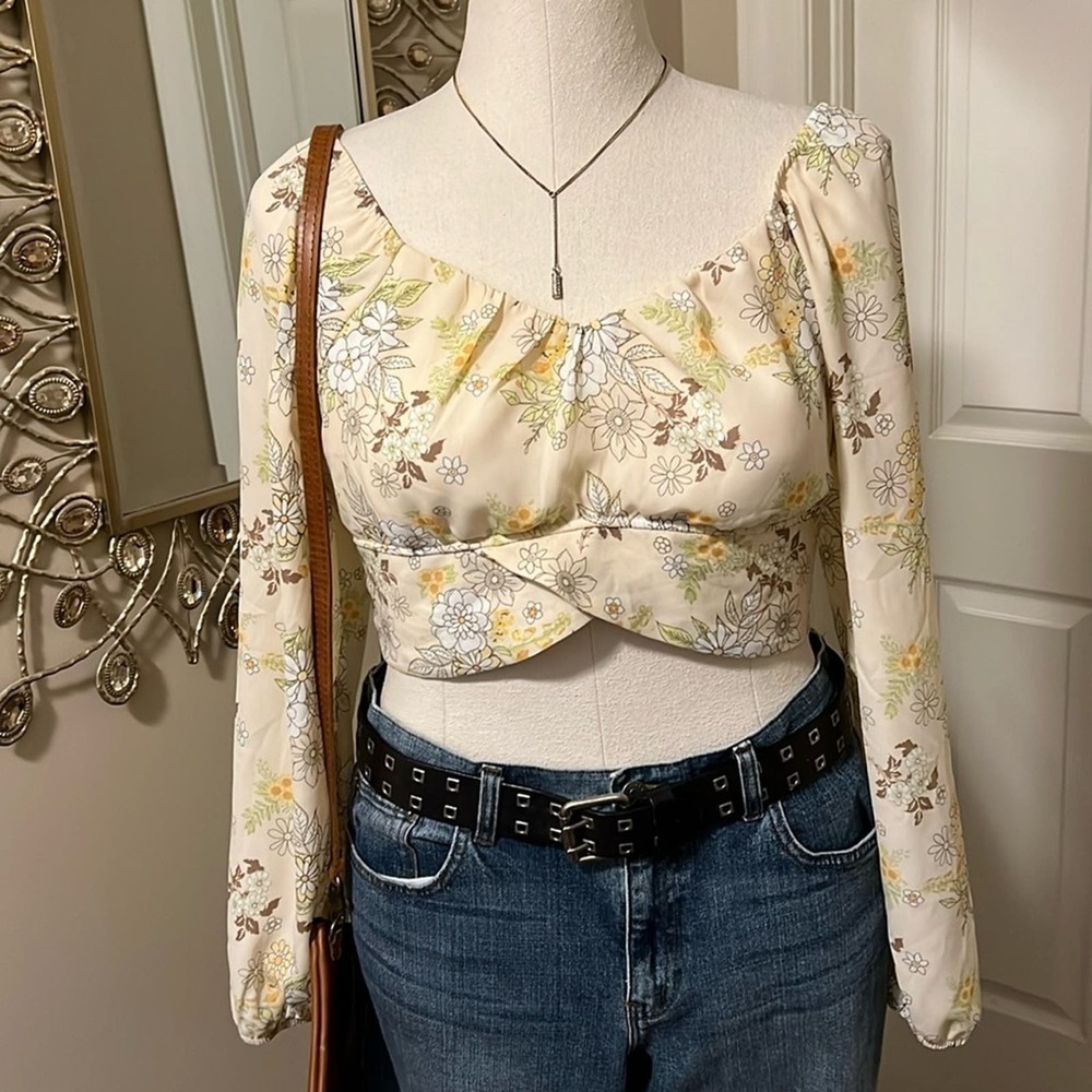 Madden NYC floral long sleeve sheer crop top with tie and built in bra XL - Picture 2 of 10